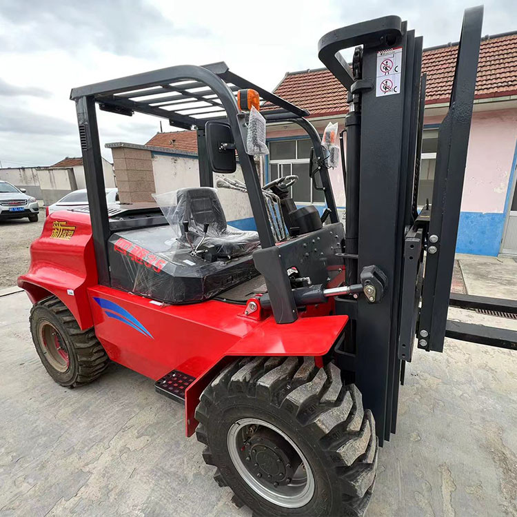 4.5t Off Road Forklift Tires 4 Wheels Off-Road Rough Terrain Forklifts
