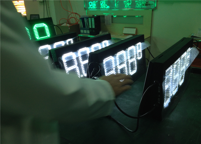 20'' Red / green color LED Gas Station Sign for Fuel advertising Petrol , 8000nits Brightness
