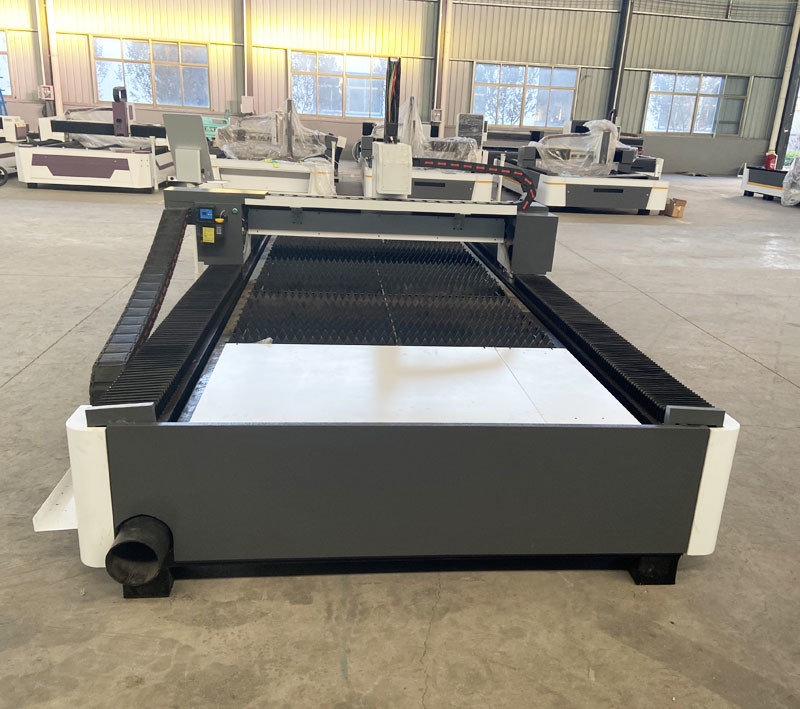 1kw Fuji Servo Motor CNC Laser Cutting Machine With Swiss Raytool Laser Head