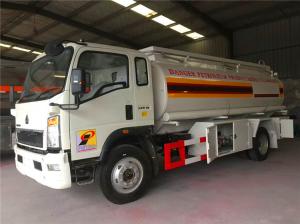 China 10000L Fuel Dispenser Truck 10cbm Carbon Steel Oil Tanker Truck HOWO wholesale