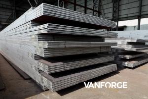 China 500HBW Durable Heavy Quenched And Tempered Steel Plate Hardness 490 - 560HBW wholesale