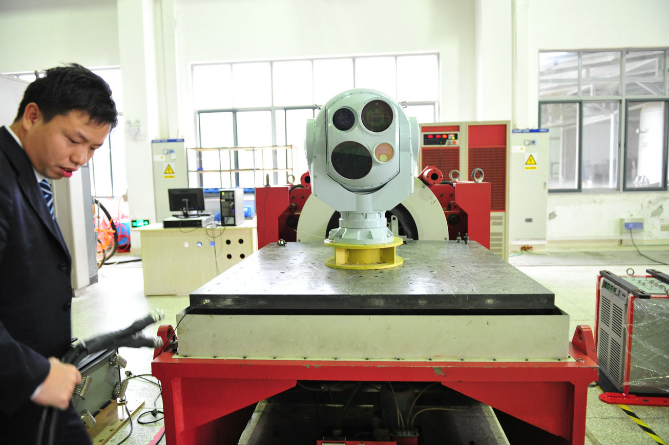 Durable EO Ir Imaging Systems 100°/S Acceleration Fit Land Base And Subcamp