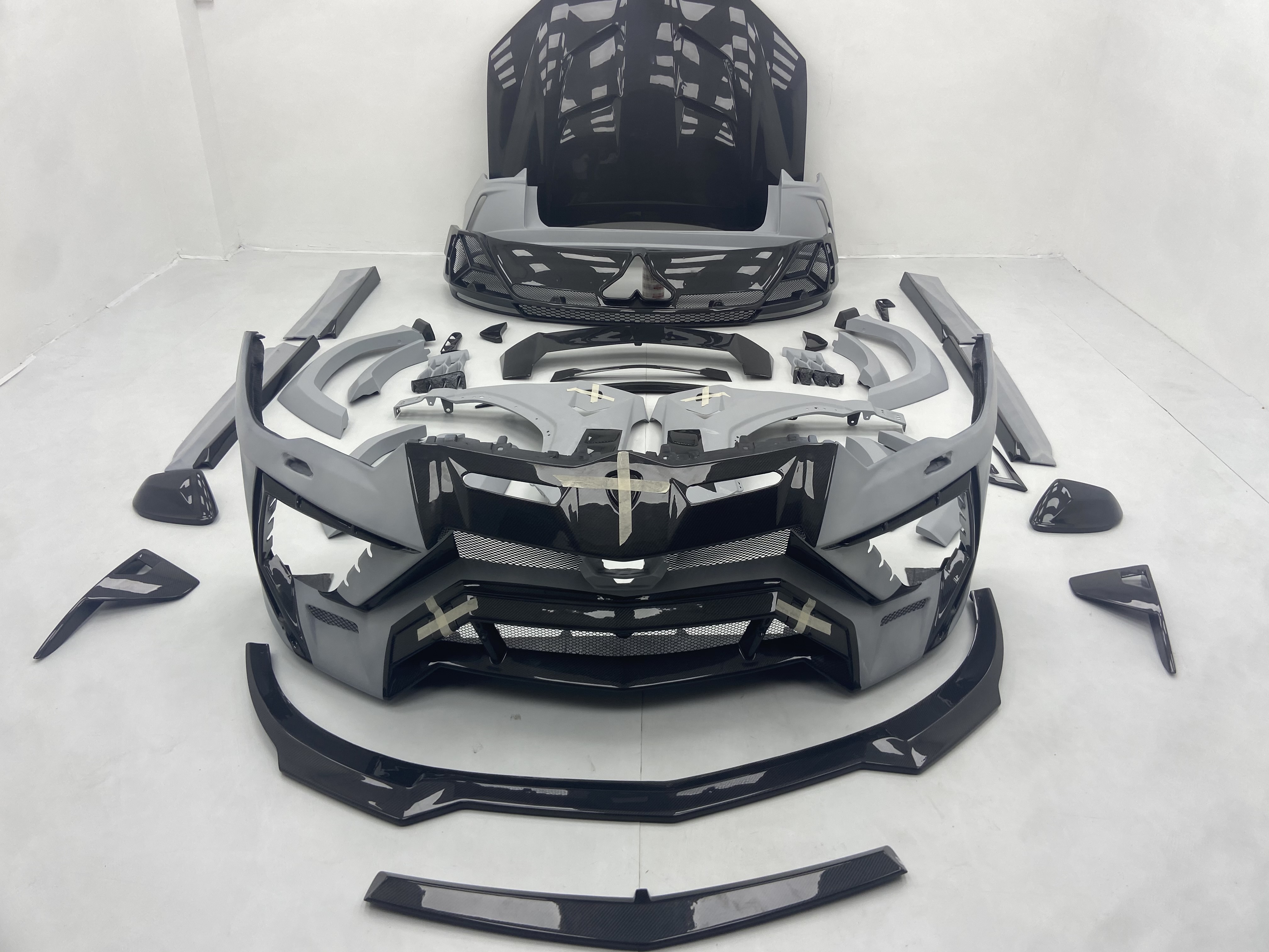 New Lamborghini URUS Body MSY Style Front And Rear Bumper Car Auto Parts