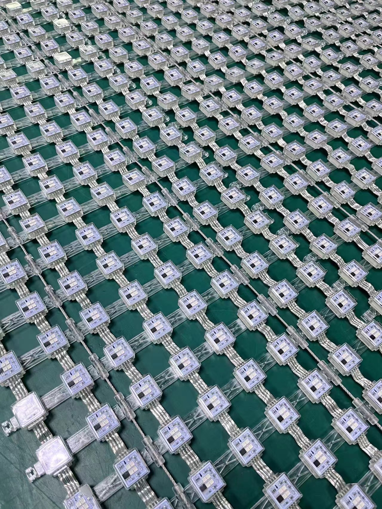 Full-color Outdoor LED Pixel Grid Screen , Waterproof Intelligent Flexible Transparent LED Grid Screen