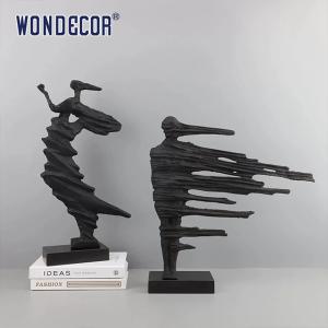 China Small Indoor Abstract Metal Art Ornaments And Bronze Sculptures Of People wholesale