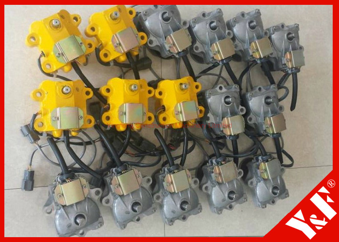 6735-61-1101 Low Noise Komatsu Water Pump For PC200 - 8 Excavator