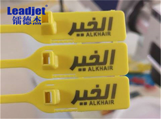 Air Cooed 20w Raycus Fiber Laser Marking Machine For Metal HDPE Materials
