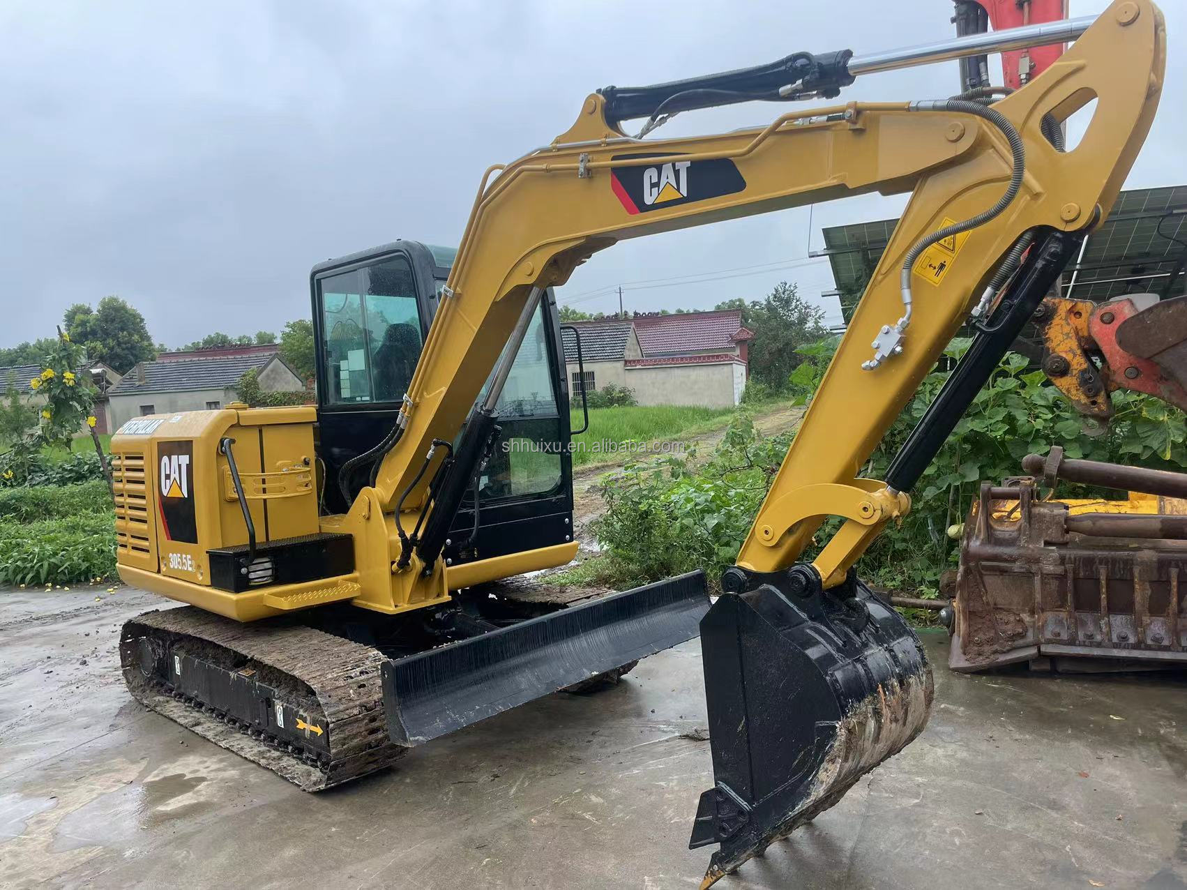 5.5TON USED EXCAVATOR MINI CARALER CAT305.5E IN STOCK SECOND HAND CAT305.5E FOR SALE