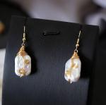 Fashion Freshwater Baroque Pearl Necklace For Women Baroque Pearl Metal Charm