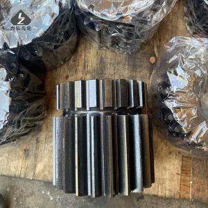 China SK200-3 Excavator Gear 2ND Travel Reduction Gear Shaft Type wholesale