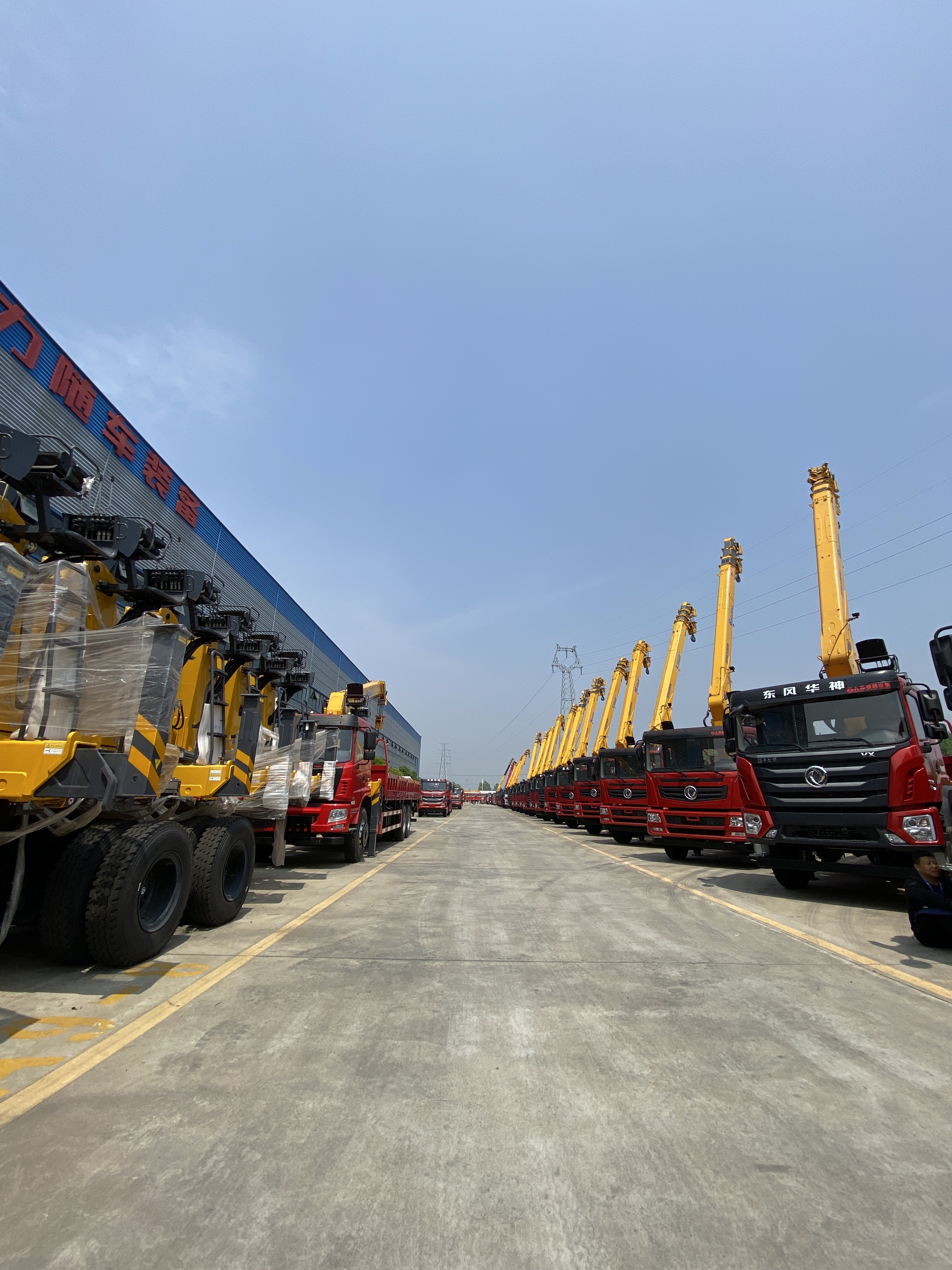 25 Tons Used Truck Crane XCMG QY25K5-I 32.3M Lift Boom With Cargo Crane Truck