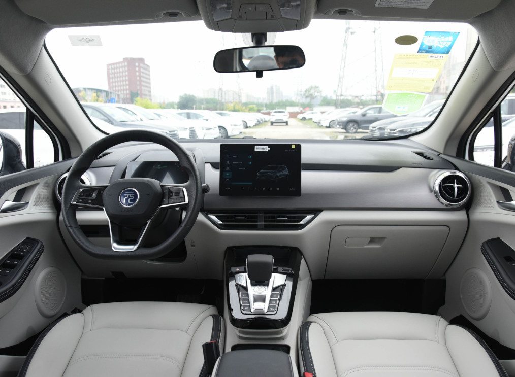 Official Standard BYD EV Car Sedan Yuan Pro Small SUV Vehicle