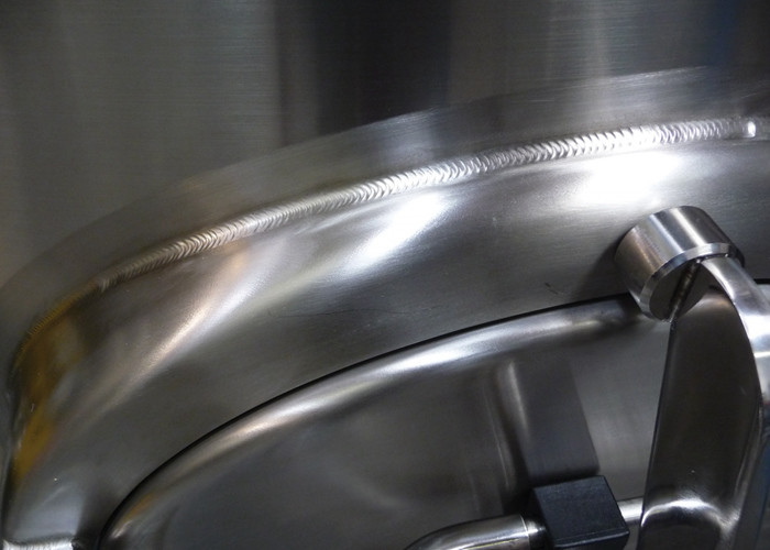 Stainless Steel Beer Storage Tanks 2500L Tri Clamp For Industrial Beer Brewing