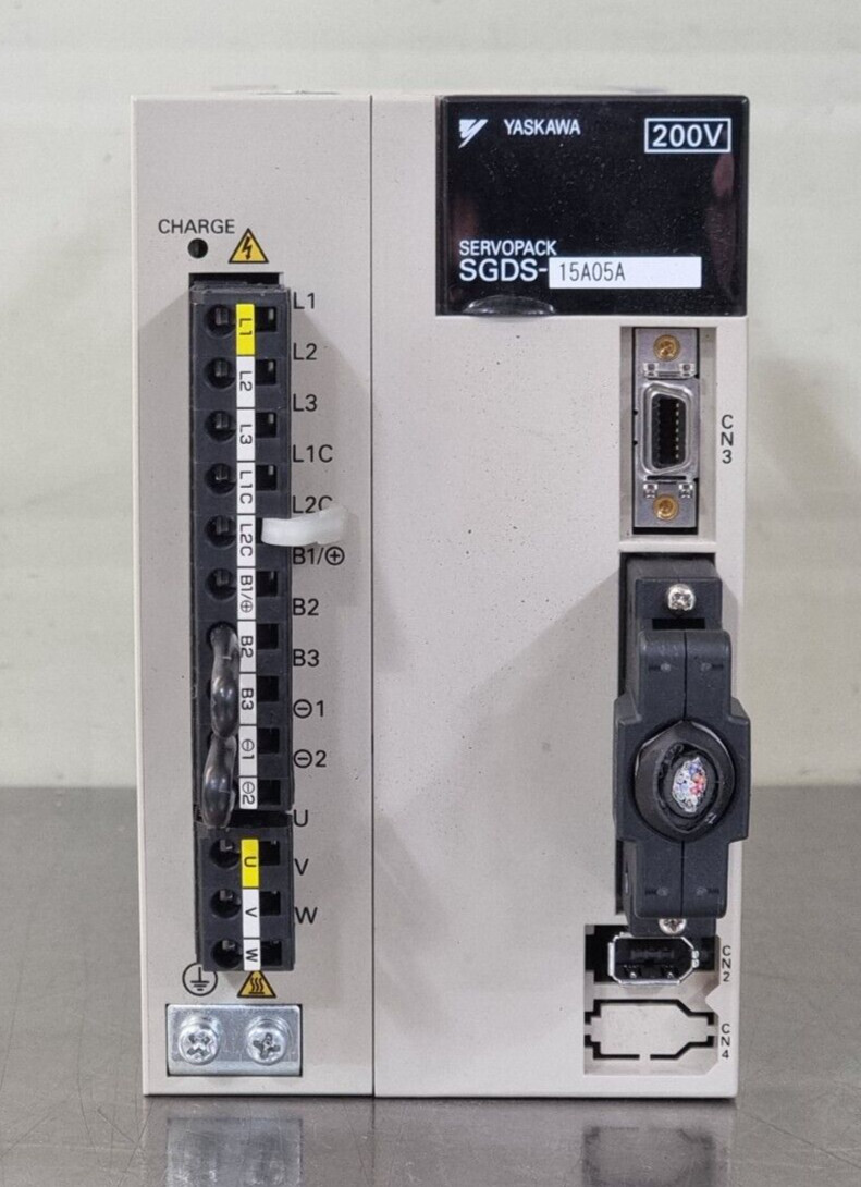 SGDS-15A05A Yasakwa three phase aC input output servopack model