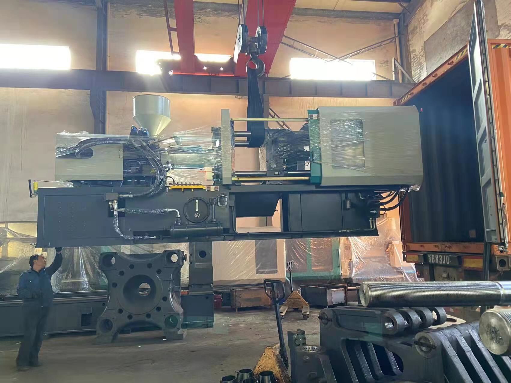16 Cavity PET Bottle Preform Making Automatic Injection Molding Machine With Servo motor