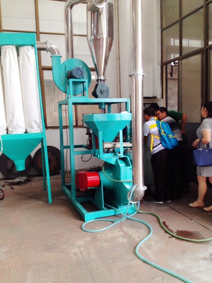 High Speed PET Plastic Grinding Mill Water Spray Cooling SKF Shaft 50HZ