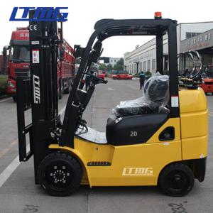 China 4500mm Triplex Mast Container Lifting Forklift , 2 Ton Propane Gas Forklift wholesale