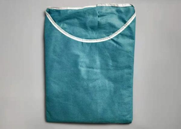 Quality Green Patient Medical Scrub Suits Disposable Isolation Gowns CE / ISO13485 for sale
