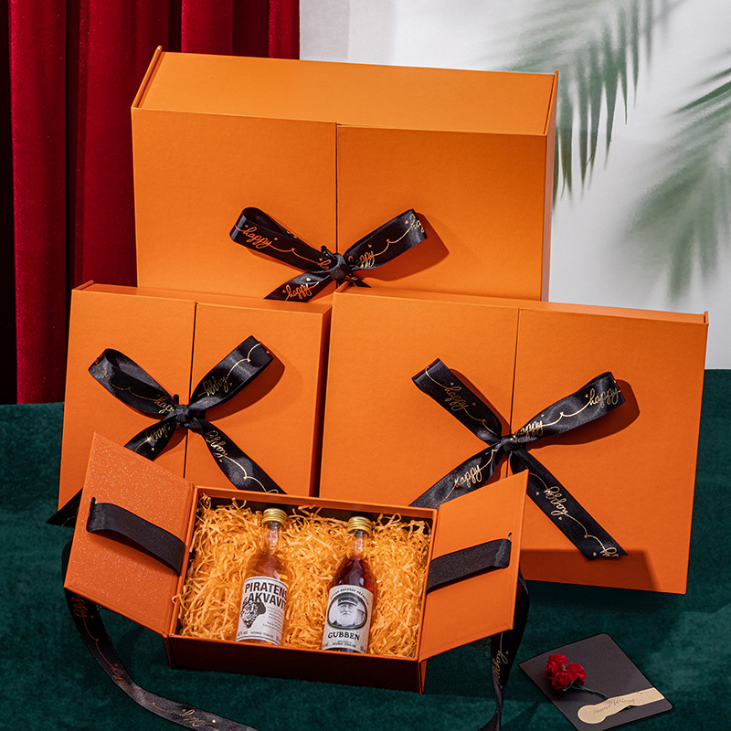 Foldable Luxury Perfume Box Packaging , Paperboard Magnet Folding Paper Gift Box