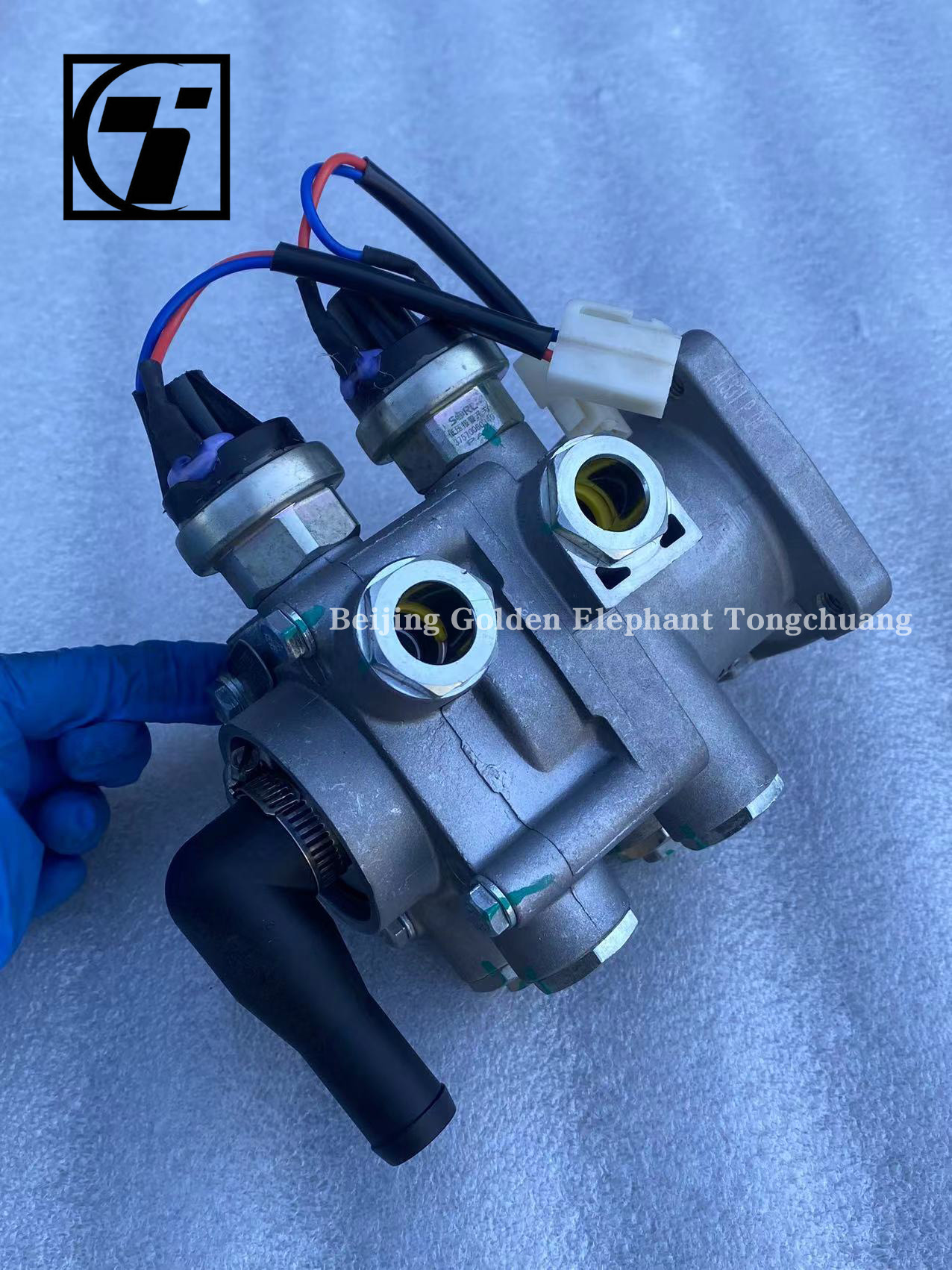 First Generation GRATOUR ix5 MPV 16.01- Omako Original Futon Ring Rewo Era Brake Valve with D0355170100A0 Joint Assembly
