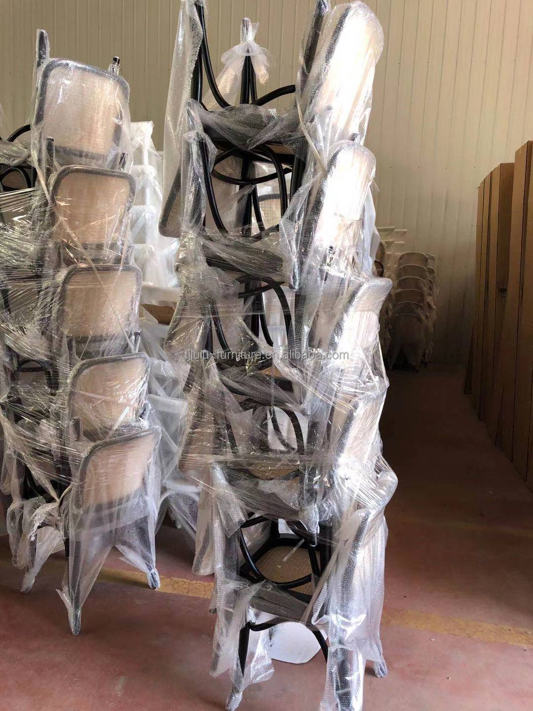 Stocked Modern Rattan Wedding Chair for Banquets and Weddings