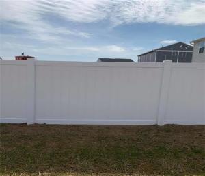 China Rigid Semi-private Vinyl Fence Home Sercurity Vinyl Fence Picket Fencing Horse Trail Fence on sale