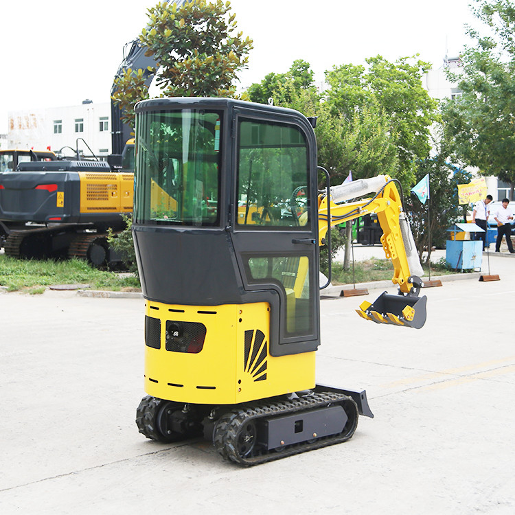 1.5 Ton Hydraulic Mini Excavator Compact Digging Equipment 1500kg Tiny Digger