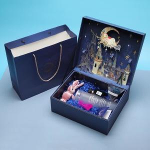 China Durable Thicker Cardboard Gift Packaging Boxes 32x27.5x11cm Environmental Friendly wholesale