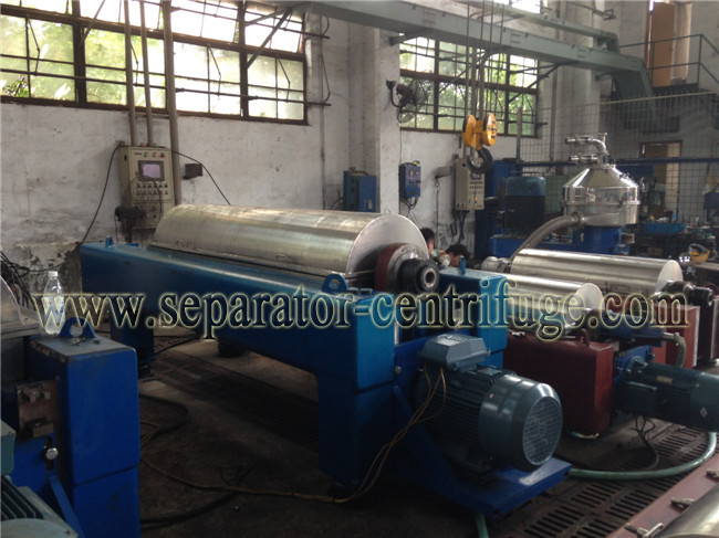 Solid Liquid Separation Horizontal Automatic Decanter Centrifuge Manure Sludge