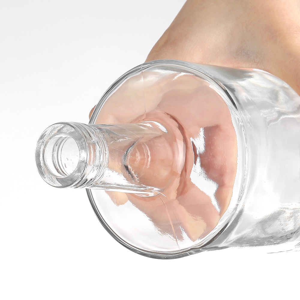 Body Material Glass and Customized Printing for 500ml Glass Bottle of Whisky