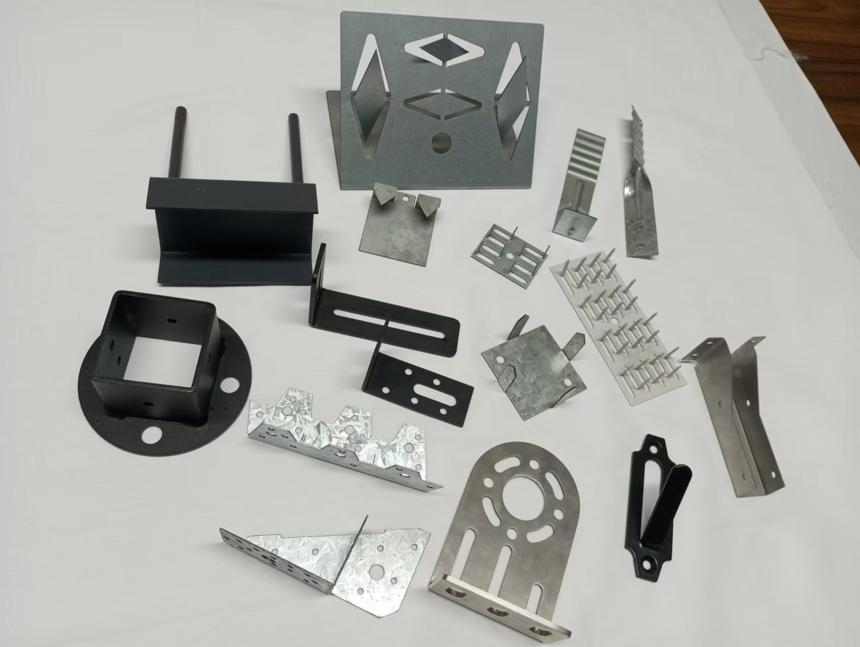 L Shaped Wall Shelf Brackets Easily Installed With Rust Proof Steel