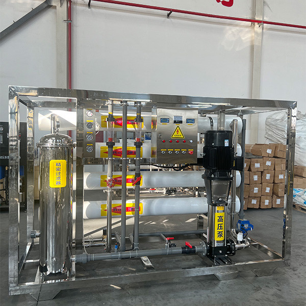 8T Reverse Osmosis Pure Water Treatment Equipment For Environmental Protection