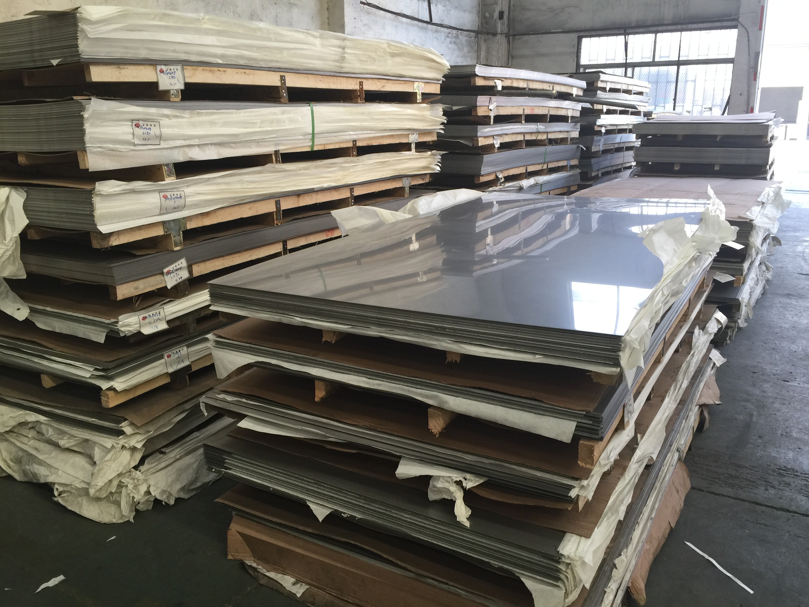 Anti Slip 1050 1060 7075 Aluminum Plate 1100 3003 5005 5052 5083 6061 6063