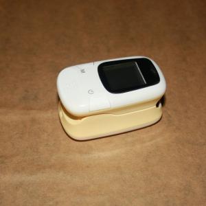 China Pulse Oximeter Fingertip For Children Neonatal OR Adult Sports Use wholesale