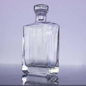 China Bourbon XO Mini Spirit Bottle Premium Clear Glass Whiskey Bottles wholesale