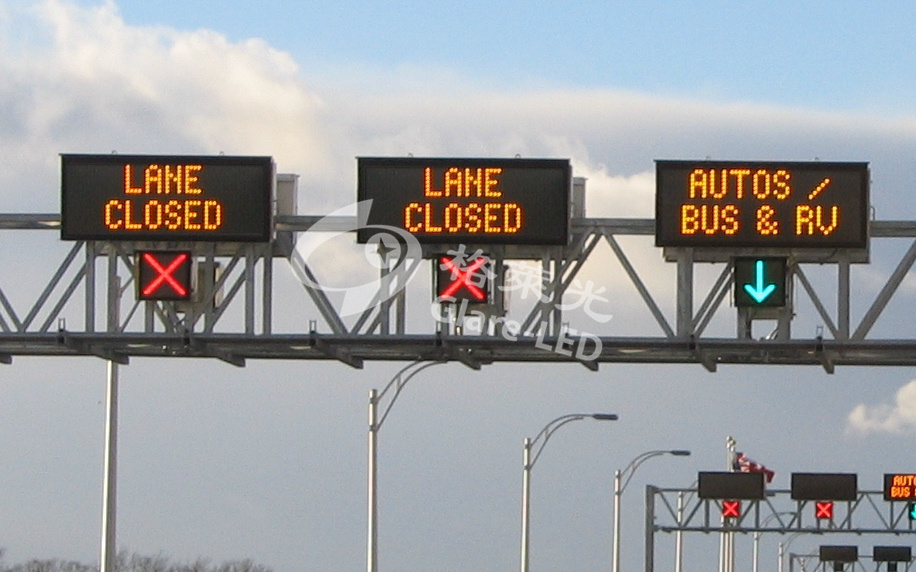Lane Control Road Traffic Sign Board with Red Cross and Green Arrow LED Variable Sign