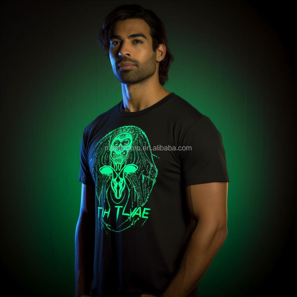 Custom Printing Cotton Reflective Tight Muscle Fit T Shirt for Men Glow in the Dark