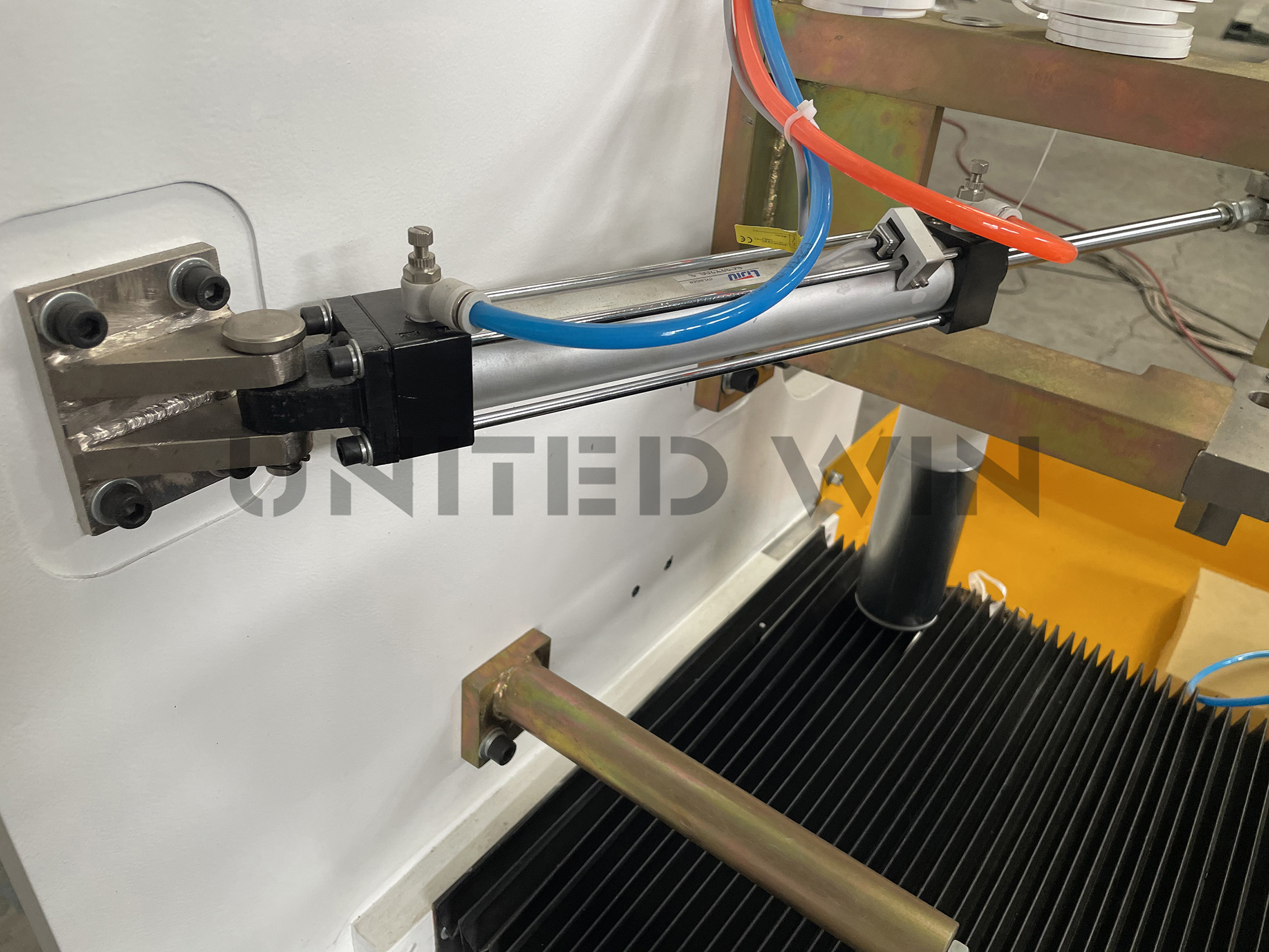 PVC Film Adhesive Tape Slit Cutting Making Machine Single Shaft
