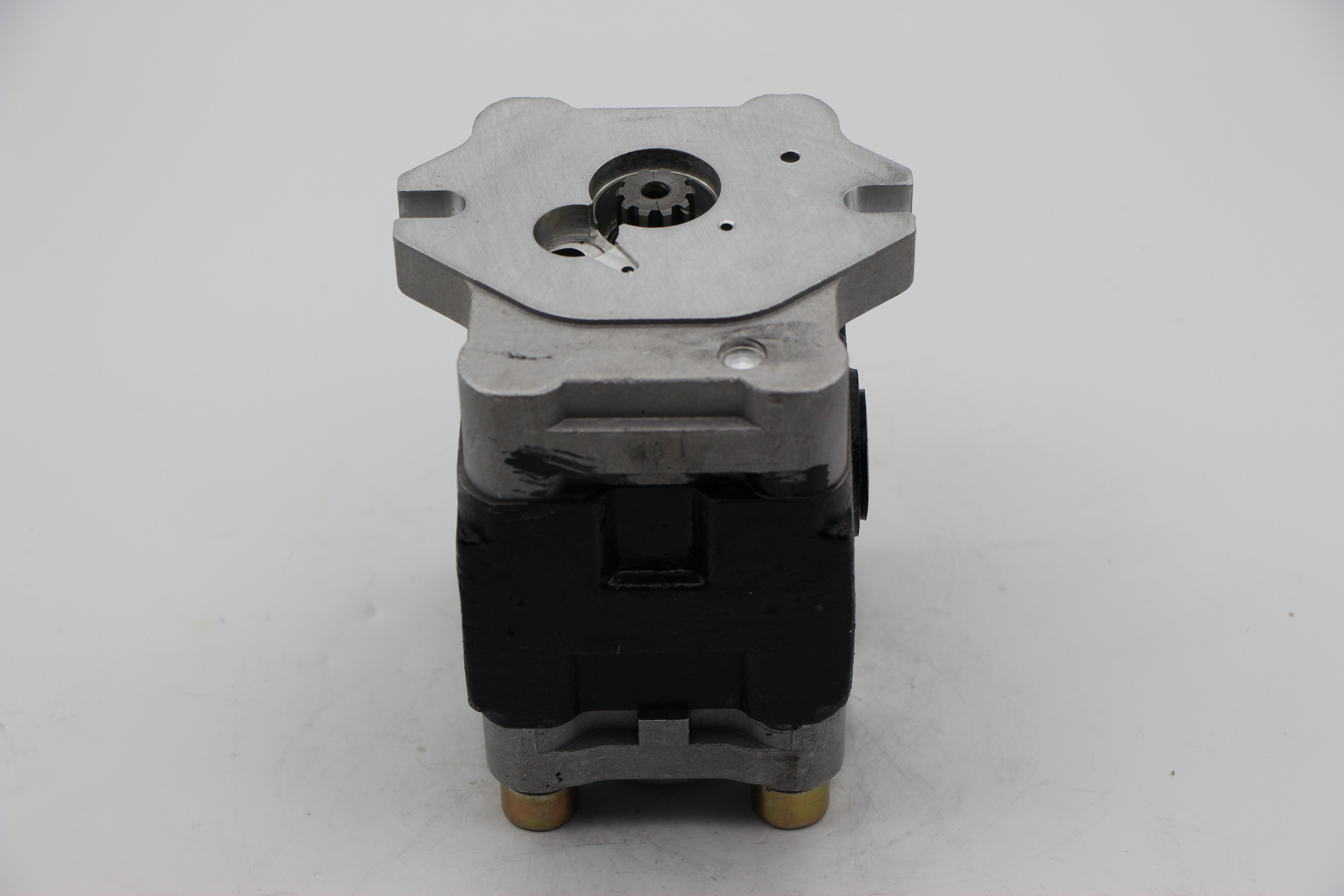 Hot sale good quality PVD-2B-36 gear pump .hydraulic pump for KOMATSU PC35 excavator