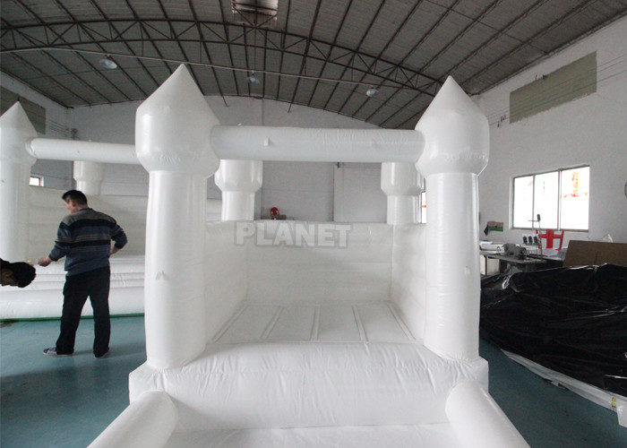 Mini Inflatable Bouncer Castle White Toddler Inflatable Bounce House With Ball Pit Pool