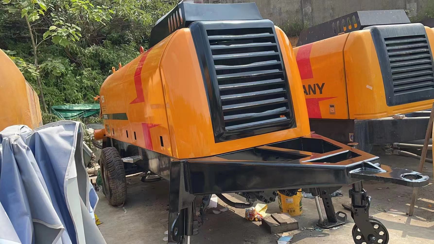 2nd hand Concrete Trailer Pumps Max Delivery Height 250M 65/40 M3/hr