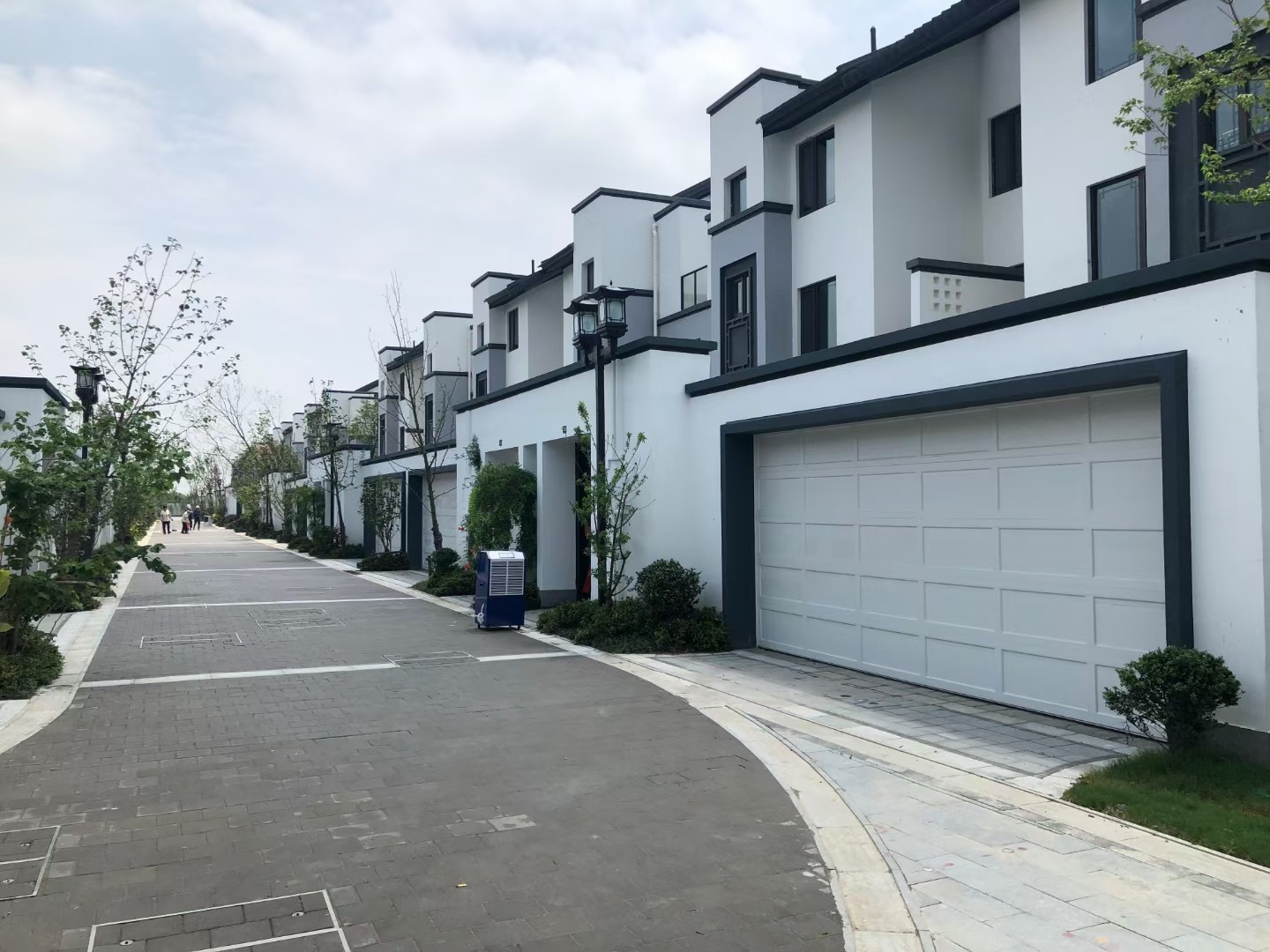 Insulated Garage Roller Shutter Door , Sectional Modern Steel Garage Doors
