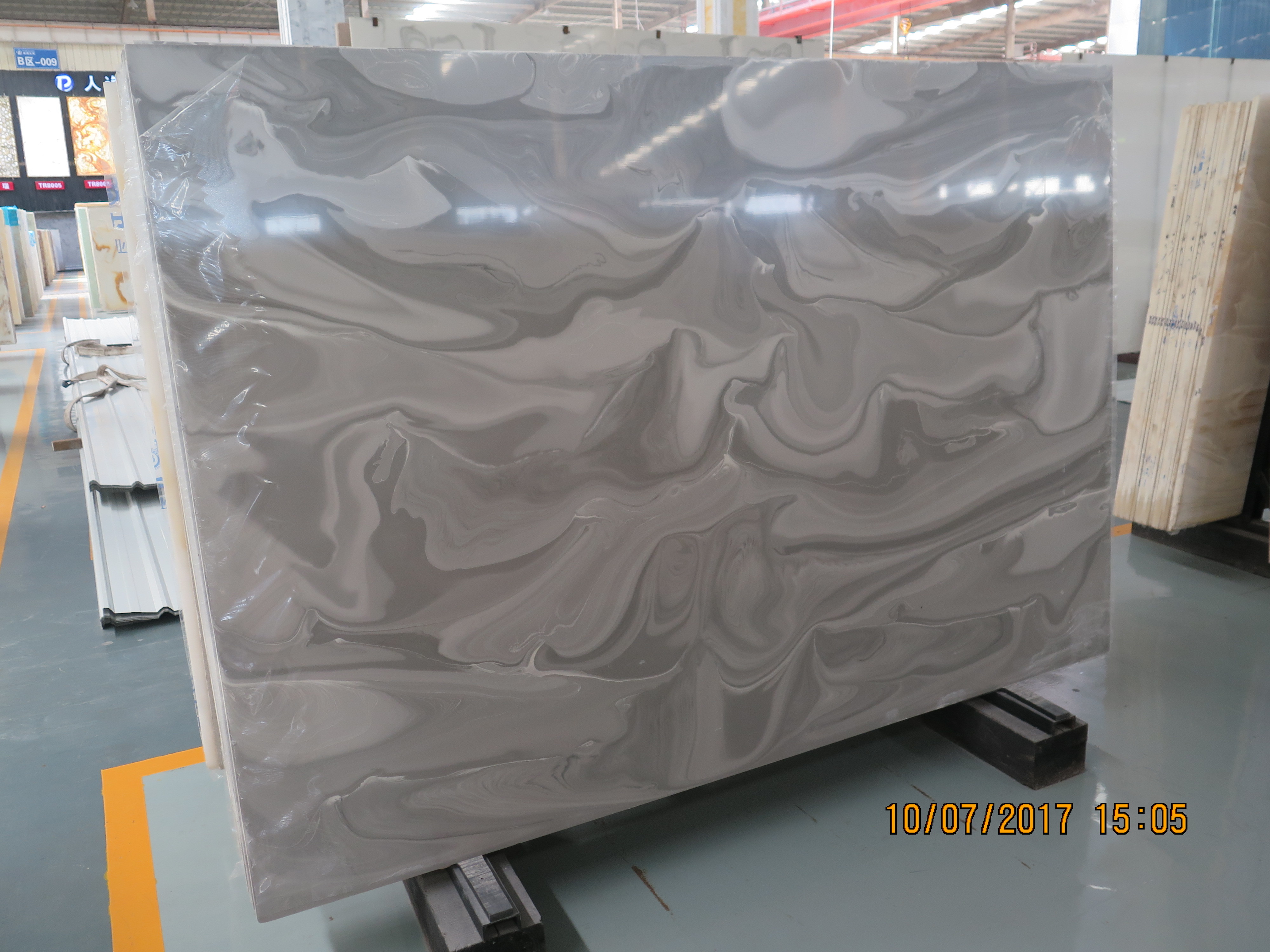 Thickness 12mm Polished Book Match Solid Stone Countertops