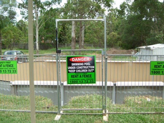 Kids Non Climbable Temporary Pool Fencing Pool Security Fence Weather Resistance