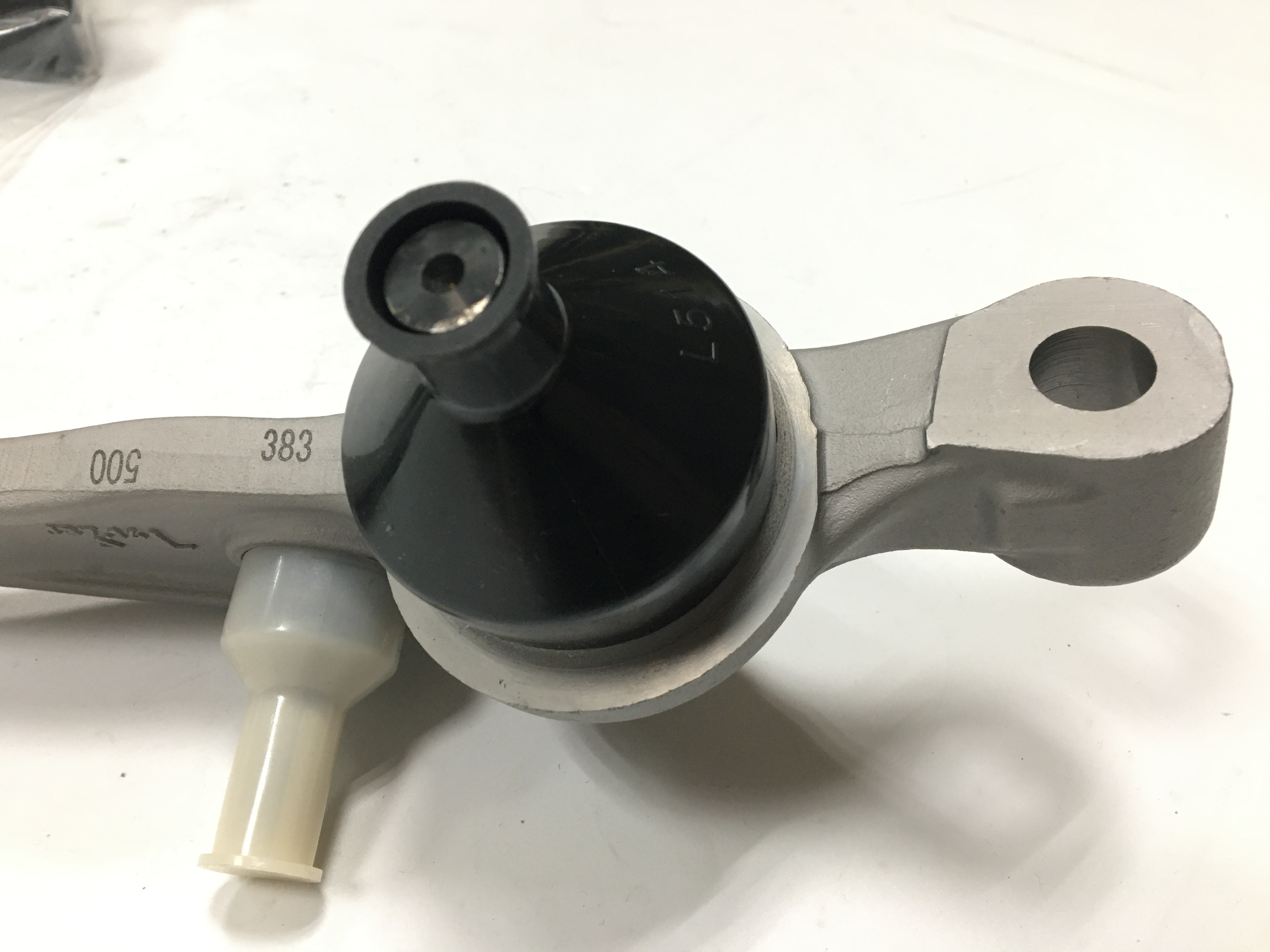 Car suspension Lower Control Arm For Rolls Royce Phantom 31122180523