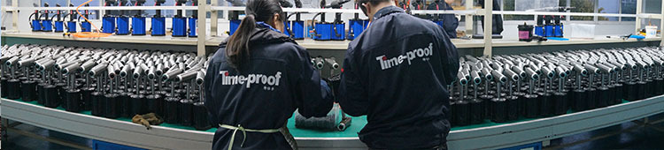 Stroke 20mm Air Riveting Tool With Vacuum Suction Anti Vibrations