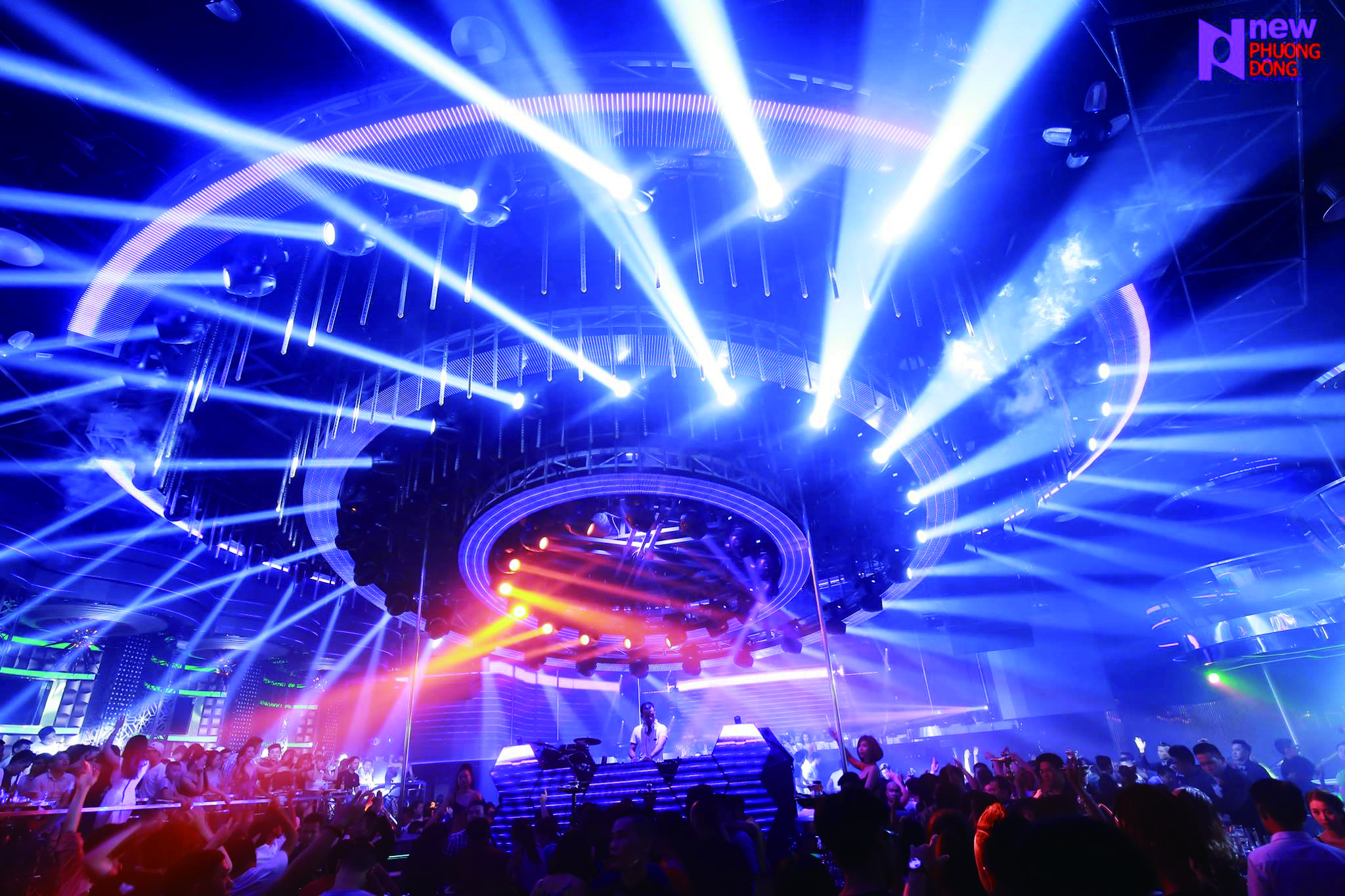Charming Led CP Series P3.91 Videos Indoor Led Display Led Screen Outdoor Richer Colors Flexible Led Screen