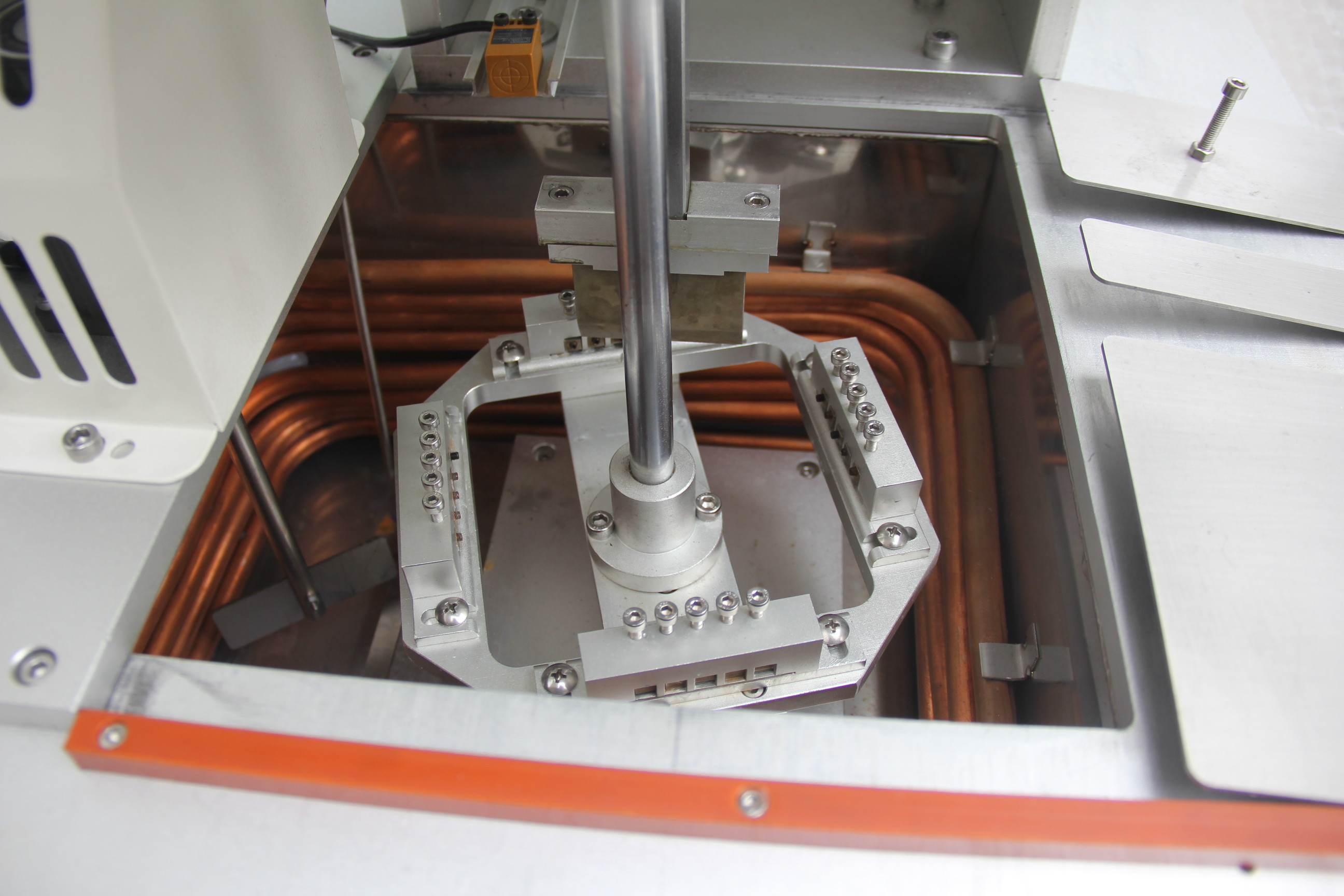 Vulcanized 2m/s Rubber Testing Machine , Antirust Low Temperature Brittleness Tester