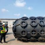 50kpa Floating Yokohama Rubber Fender Pneumatic Tyre Chain Net