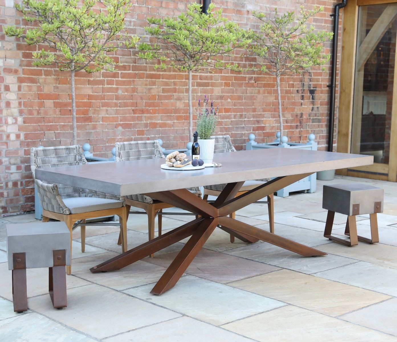 Customized Outdoor Concrete Furniture GRC Patio Garden Bench Table For Poolside